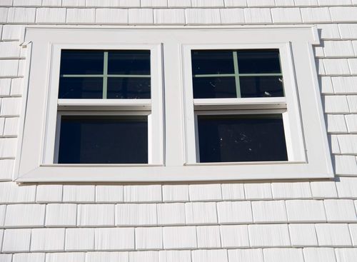 a house installed a Double hung window with fixed top sash
